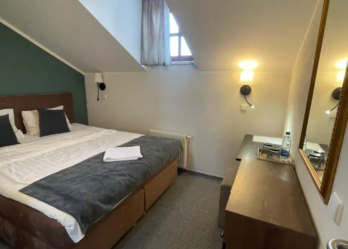Apple Economy Hotel