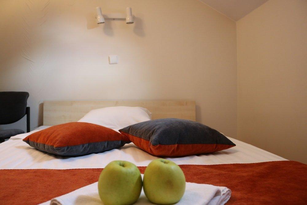 Apple Economy 2*