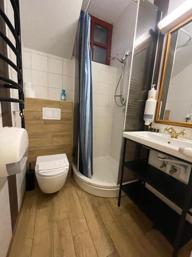 Apple Economy Hotel 2*